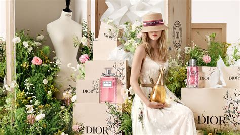 dior mode online kaufen|Dior boutique online.